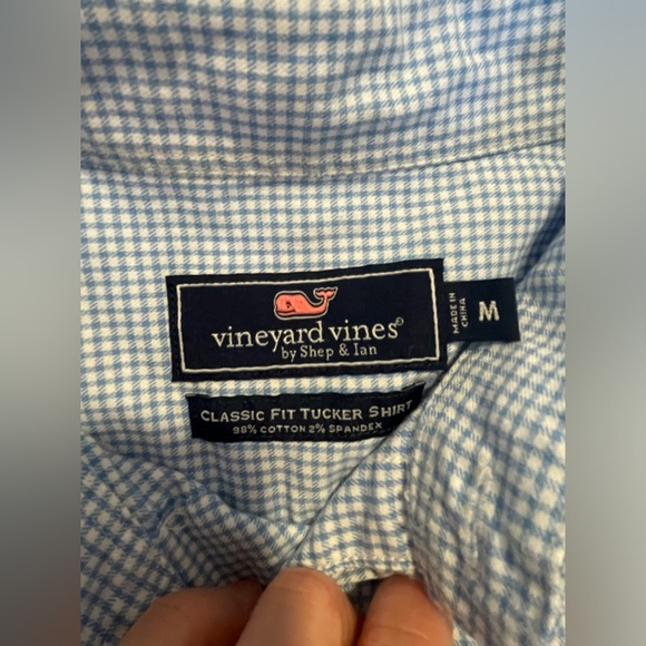 Vineyard Vines Classic Fit Tucker Shirt - Picture 2 of 3